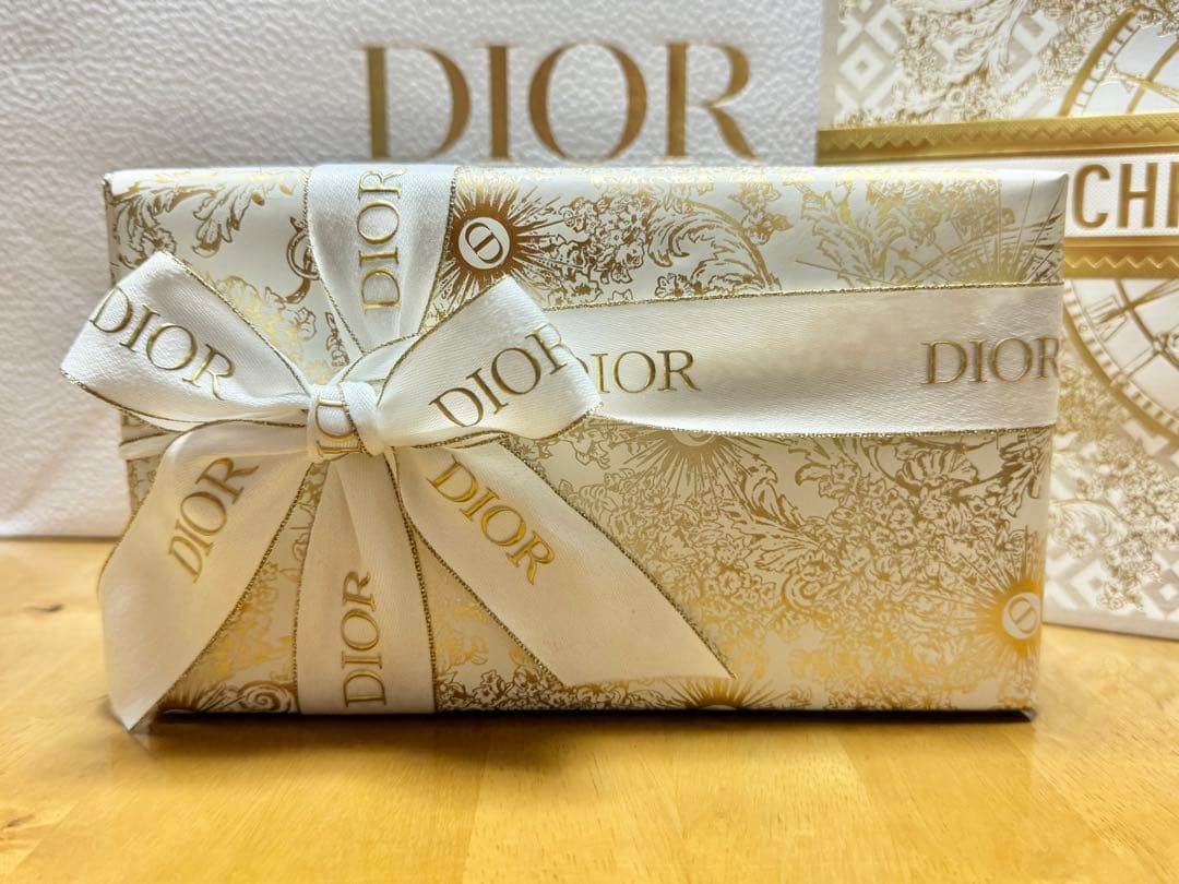 ディオールホリデーオファー