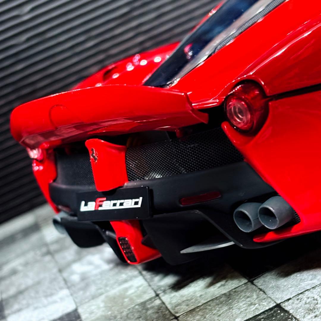 1/18 BBR フェラーリ ラ フェラーリ ロッソコルサ 322 - メルカリ