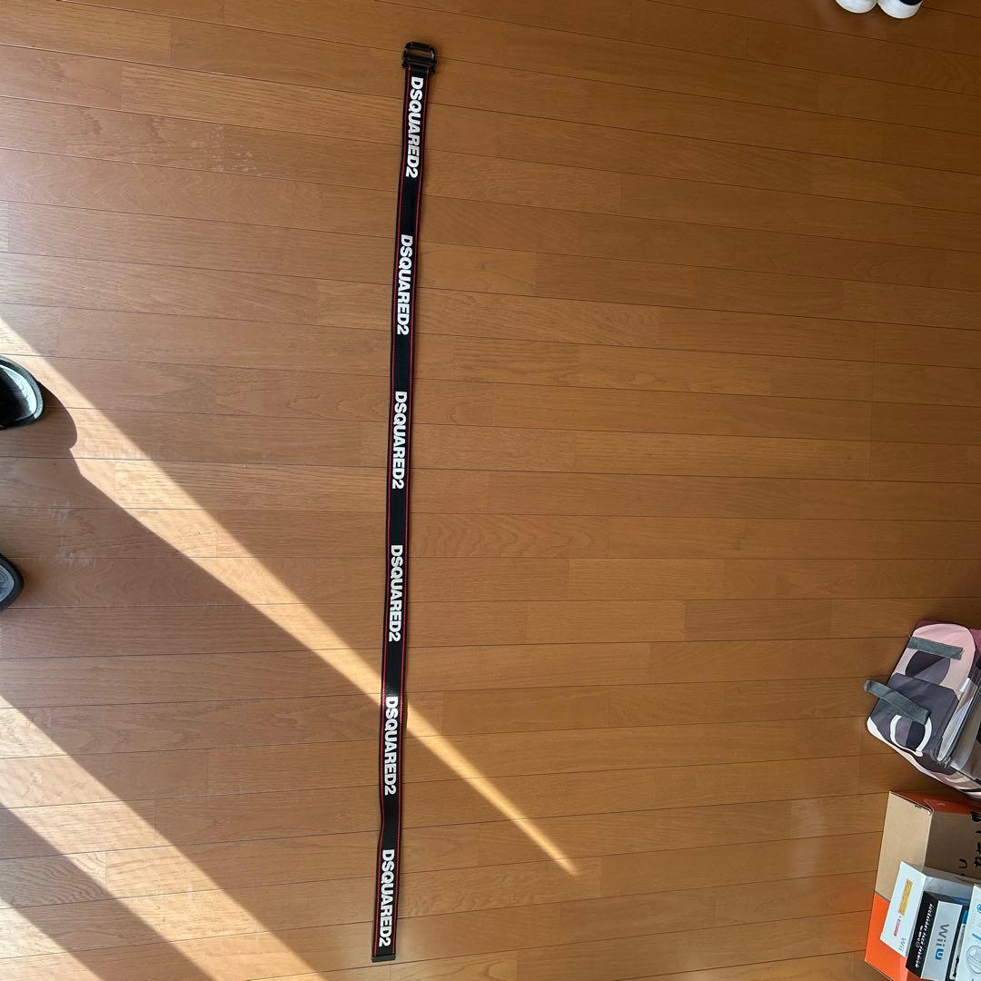 DSQUARED2 ブラック ベルト ロゴ入り