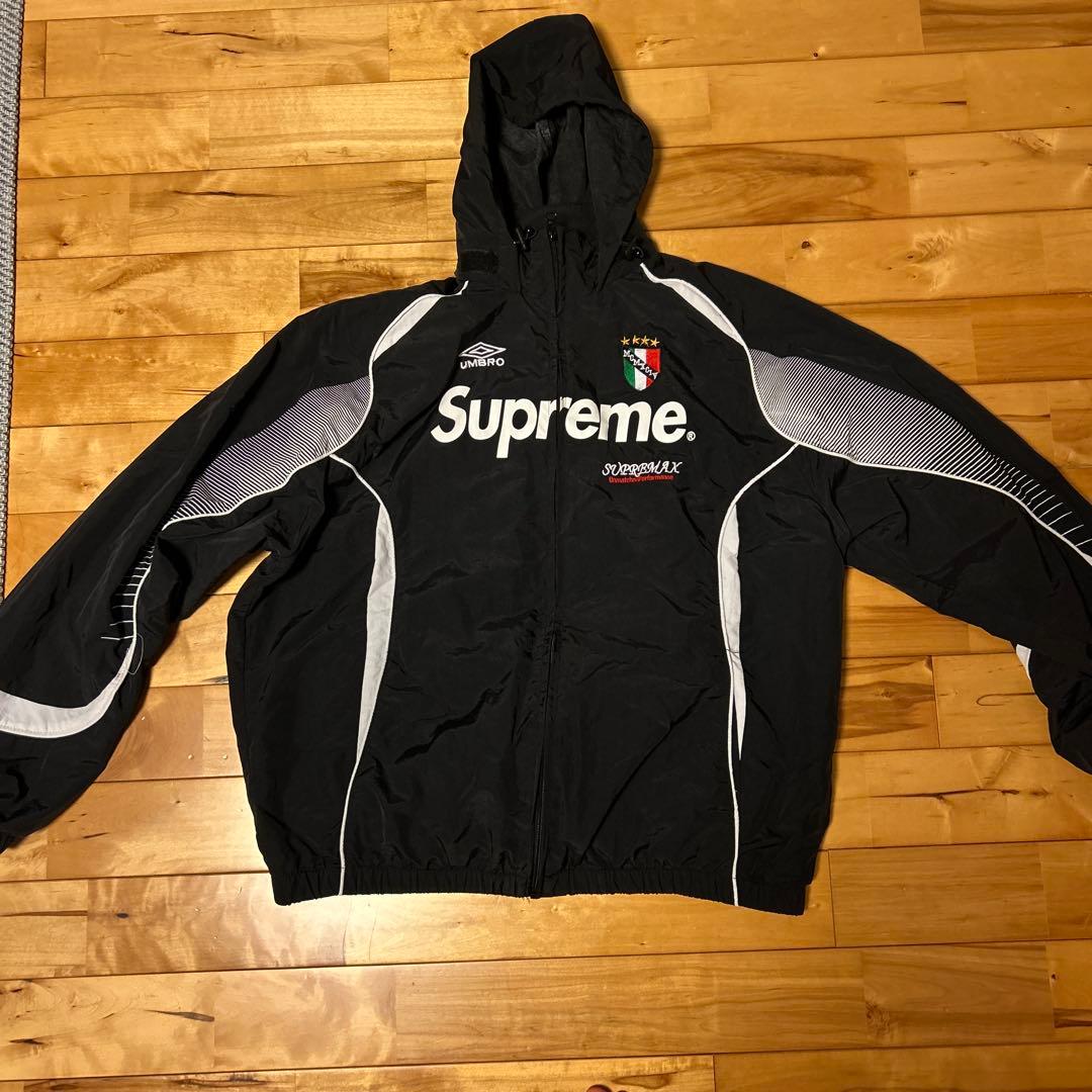 Supreme ナイロンジャケット フード付き 黒 - メルカリ