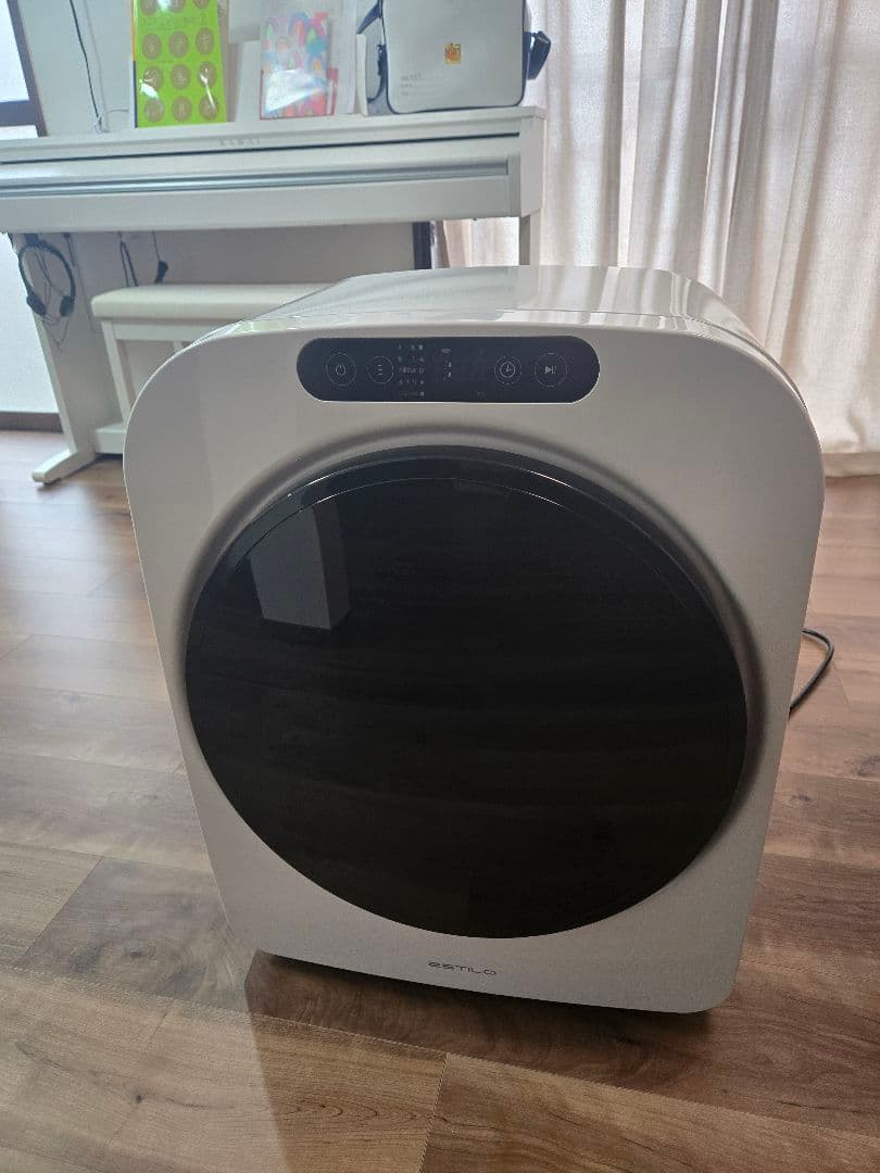 ホワイト電気式乾燥機 使いやすさと上質なデザインを両立。電気衣類乾燥機 NH-D605 を発売