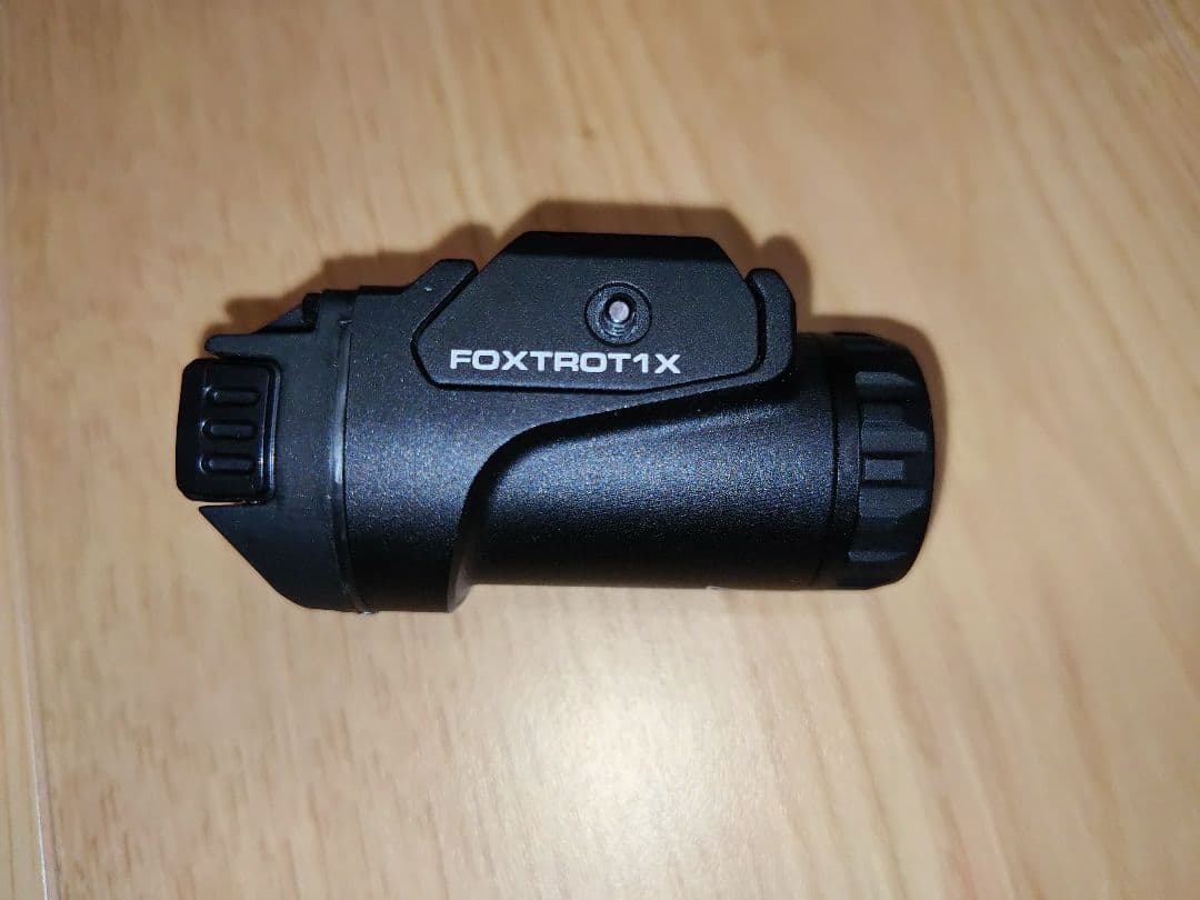シグ SIG SAUER SOF12001 FOXTROT1X ライト 実物