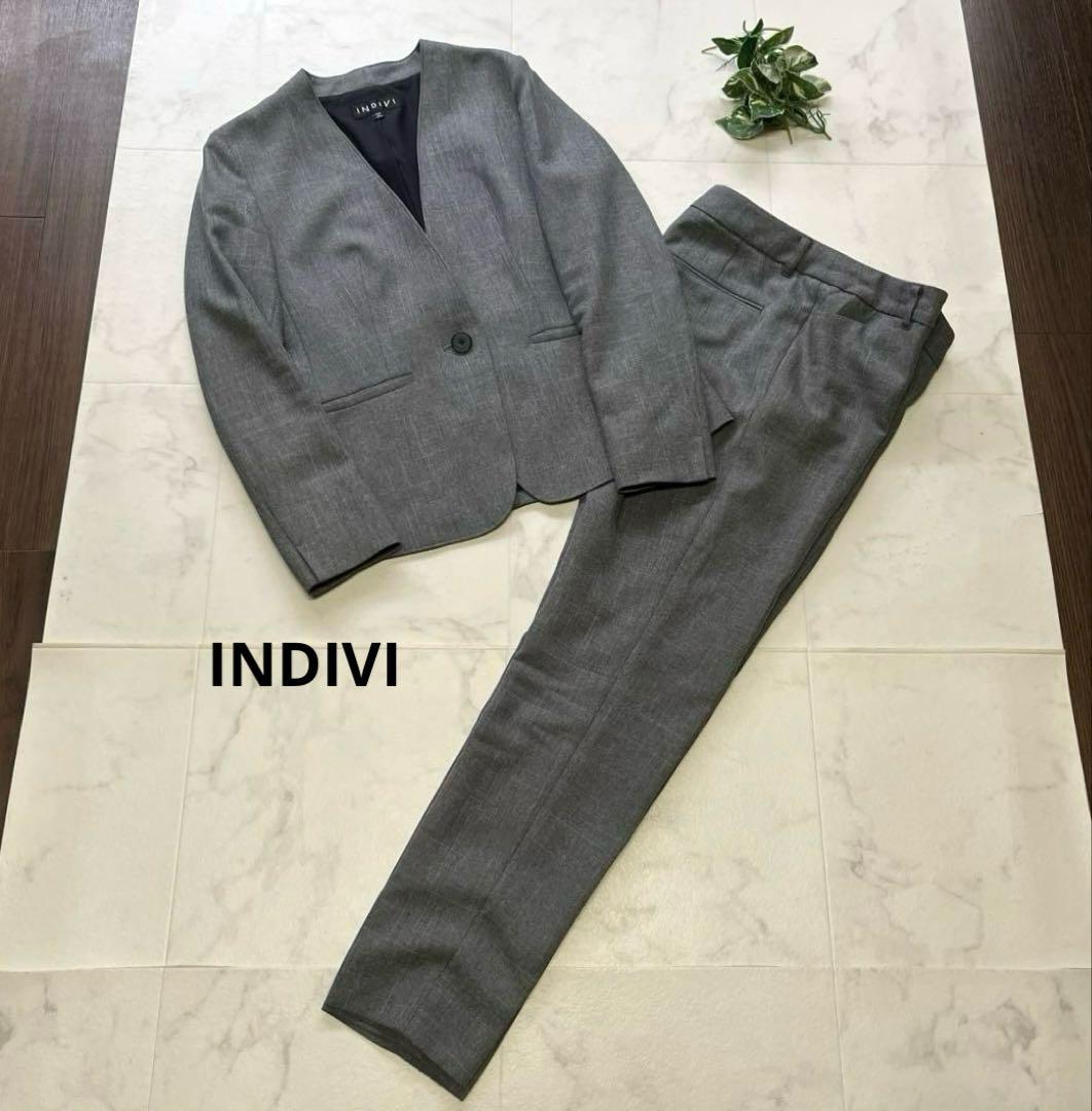 極美品　インディヴィ ノーカラー スーツセットアップ 38 現行　グレー　洗える