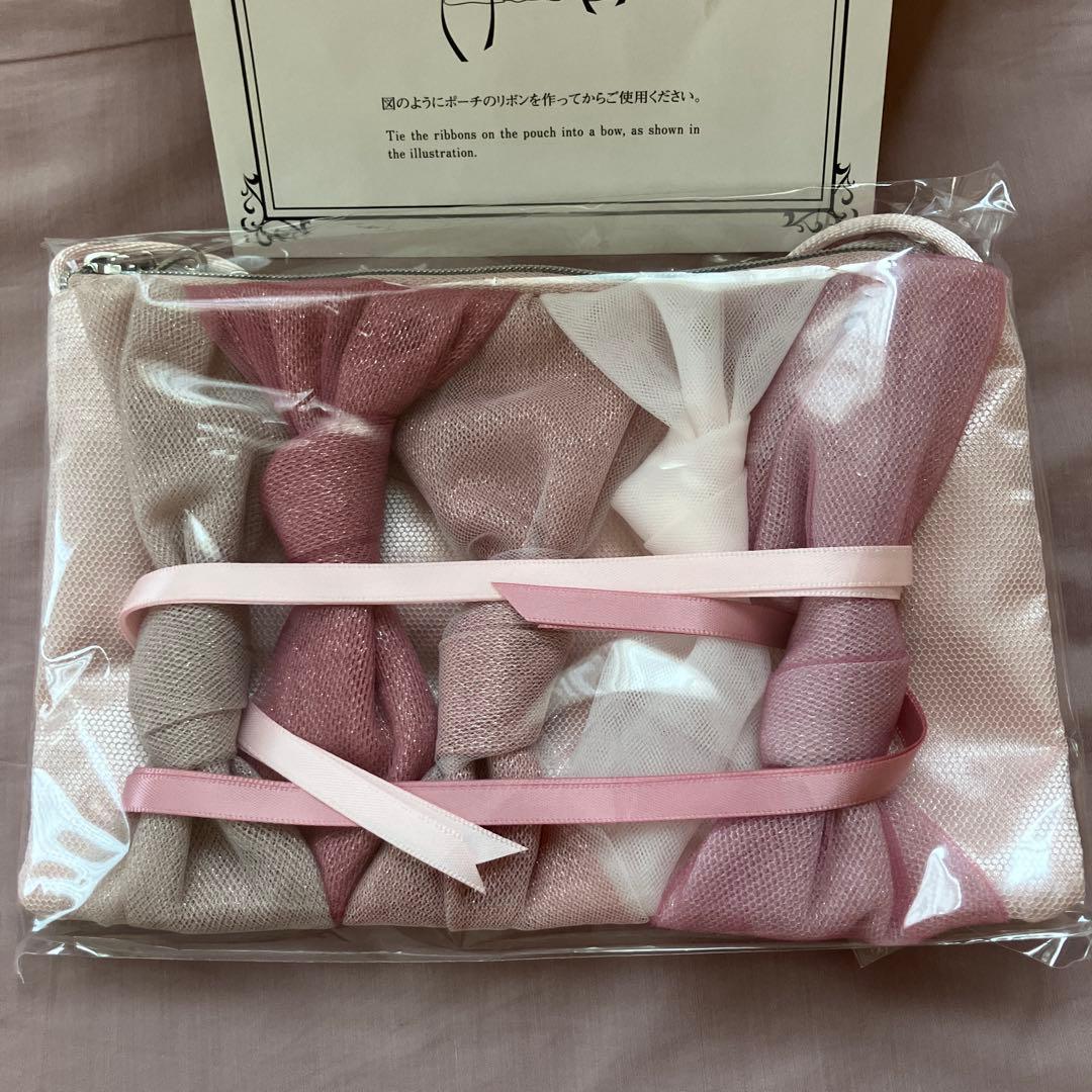 ジルスチュアート リボンファッションショー コレクションのポーチ