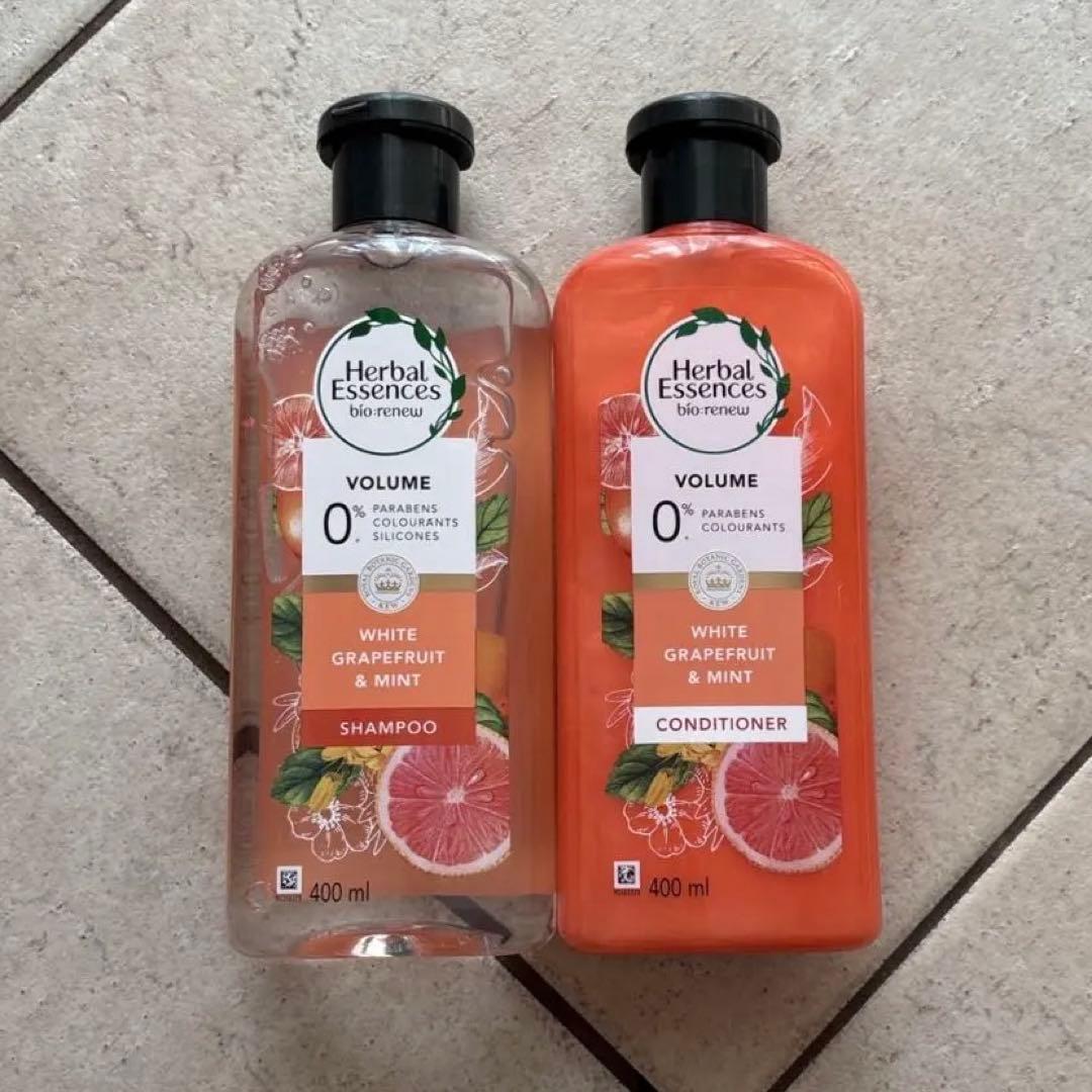 ハーバルエッセンス♡ホワイトグレープフルーツミント シャンプー