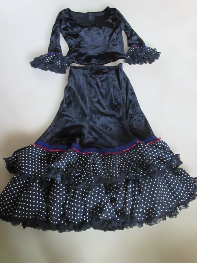 黒セパレート ドット柄 フリル付き