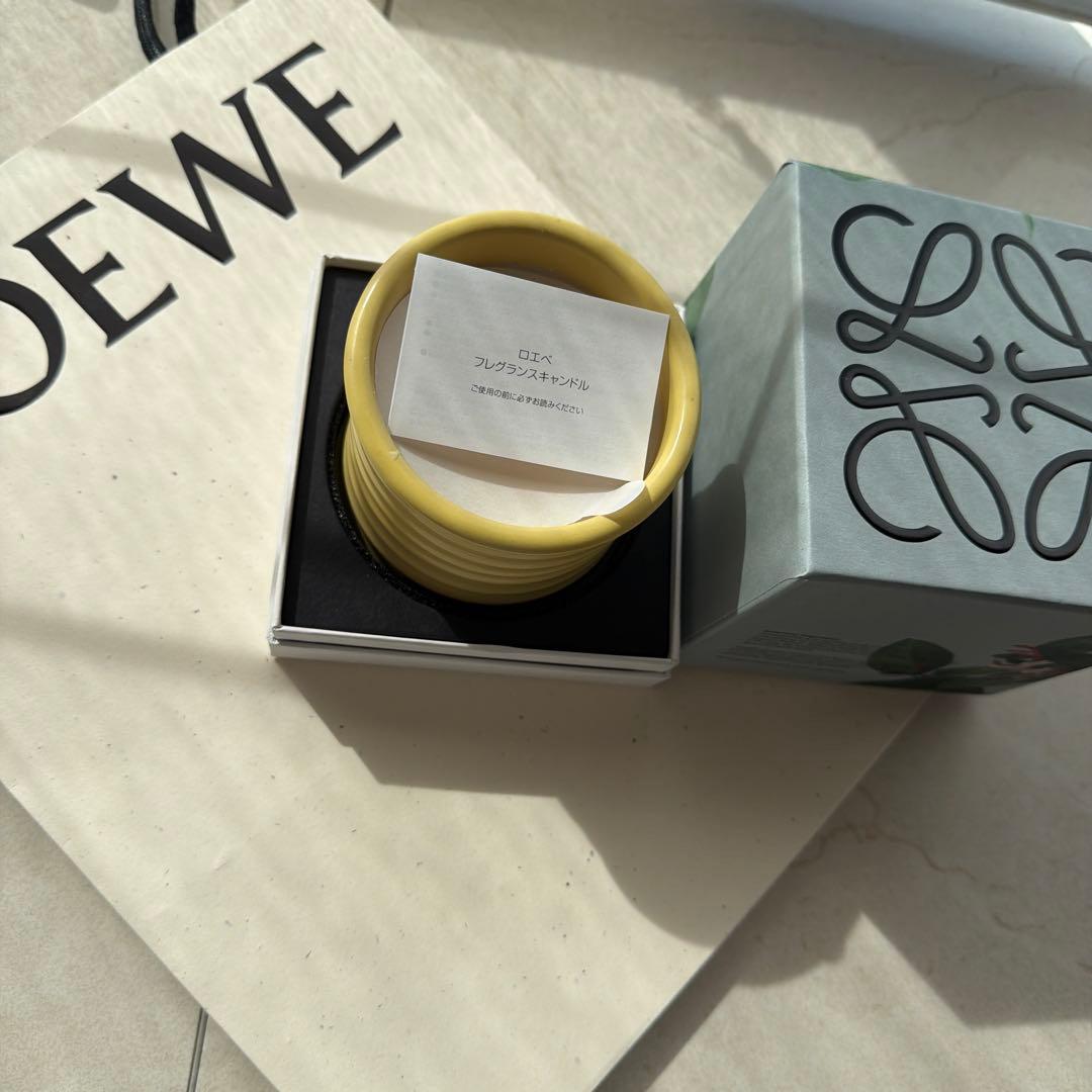 ロエベフレグランスキャンドル　 ハニーサックル