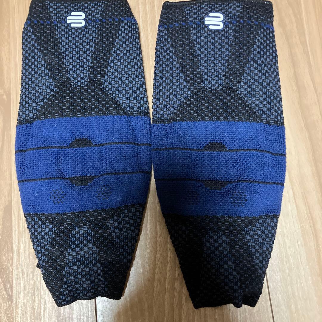 フムフムバウアーファインド　genu train 膝用サーポーター