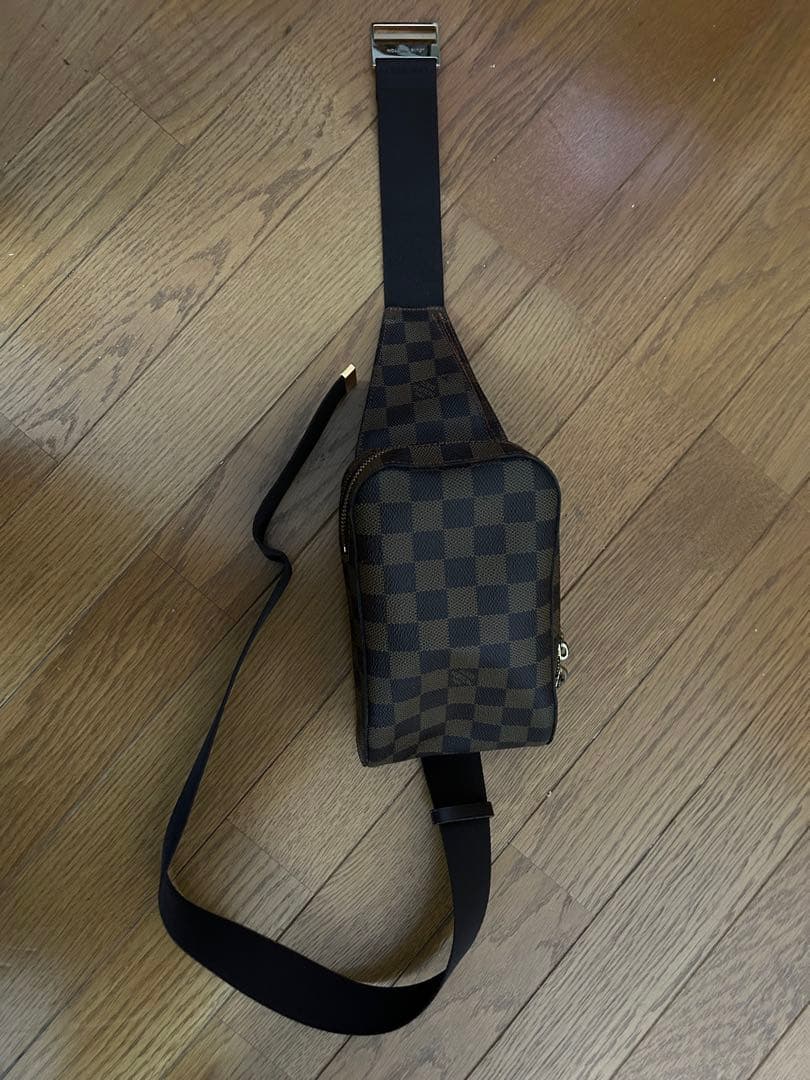 Luis Vuitton ダミエパターン ボディバッグ ジェロニモス
