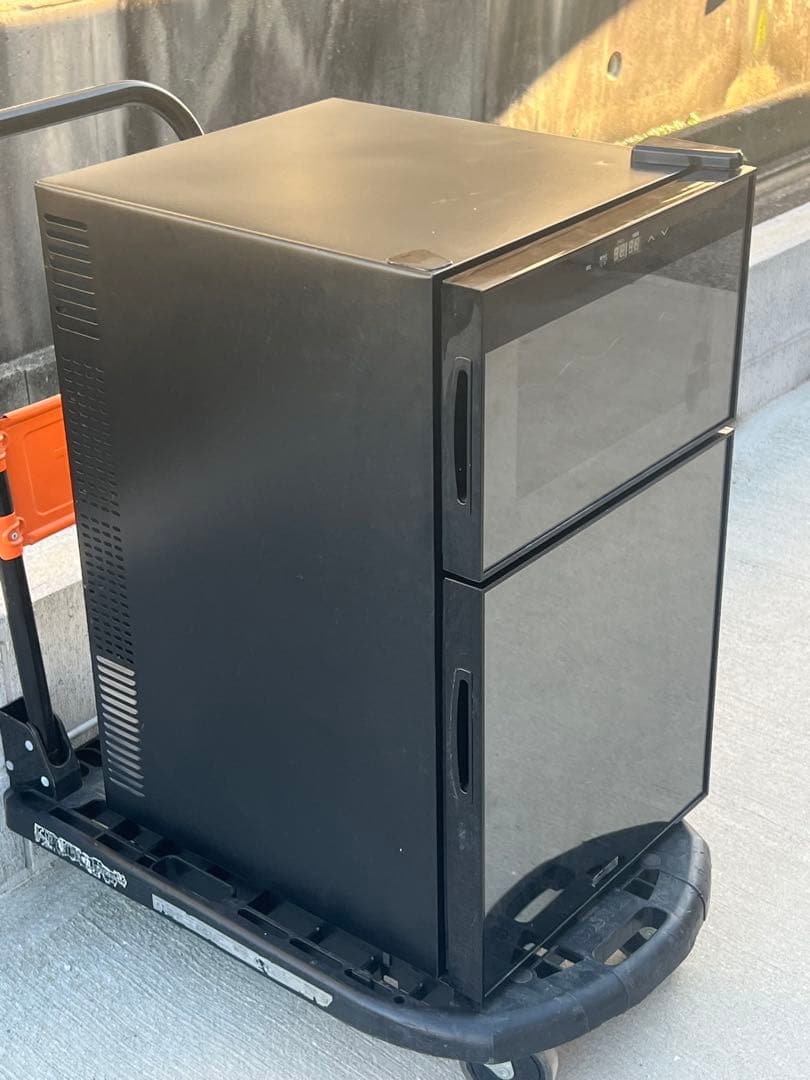 冷蔵庫一体型ワインセラー62L 2ドア コンパクト　稼働品　WRH-M262 Grand Line 冷蔵庫一体型ワインクーラー(WRH-M262)｜A-Stage inc.