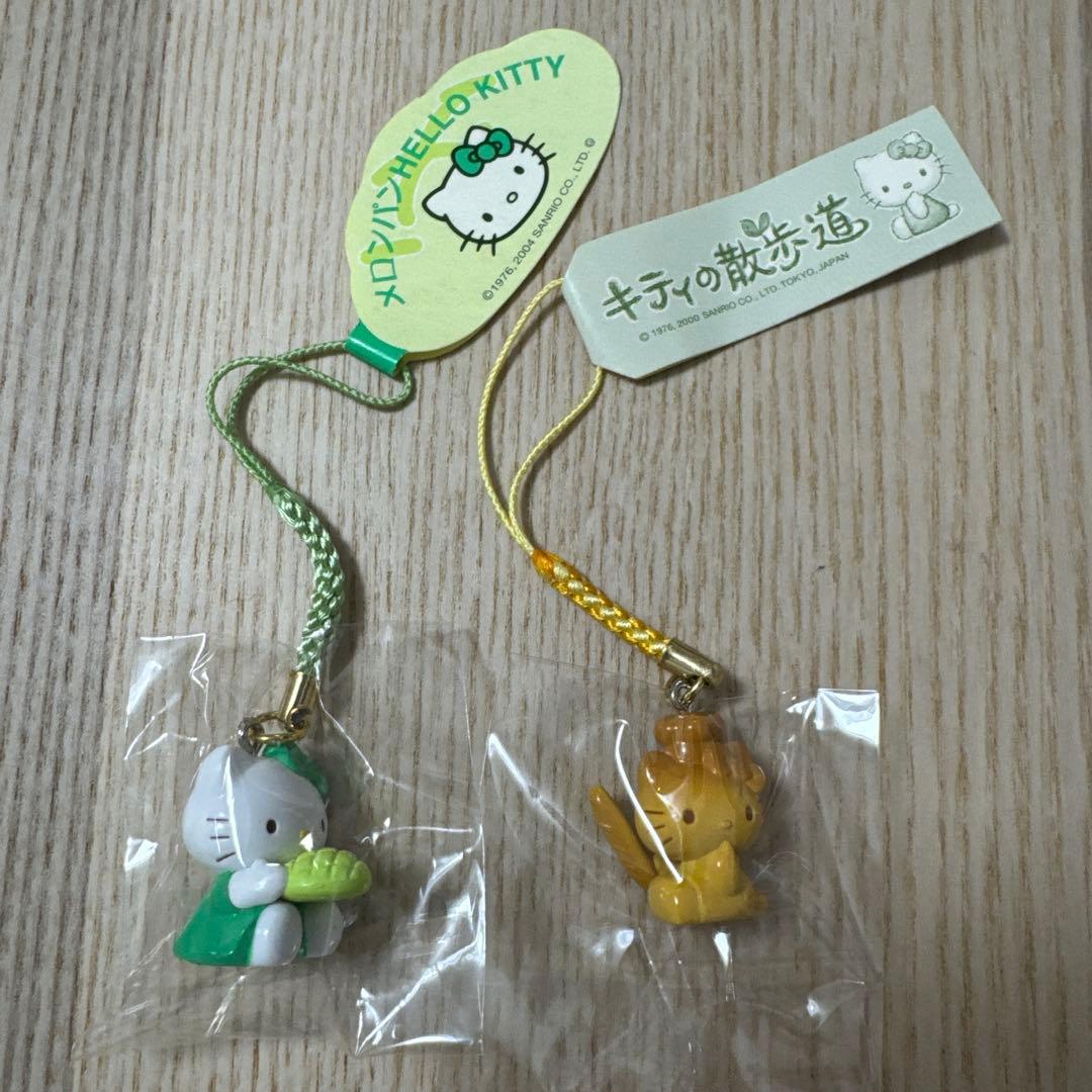 ハローキティ　キティの散歩道　メロンパン　ストラップセット　新品