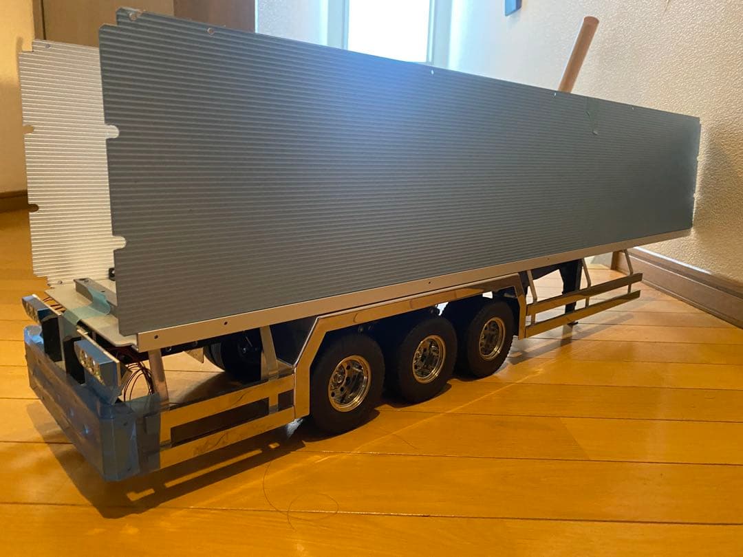 タミヤ 1/14 リーファー用 角2段サイドバンパー 3軸用フェンダーセット！！