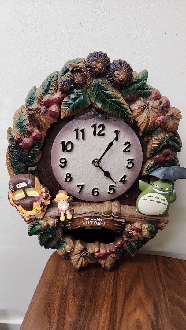 トトロ　スタジオジブリ【壁掛け振り子時計】 掛け時計 となりのトトロ 振子時計 トトロ （ アナログ 時計 壁掛け