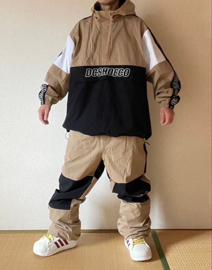 訳あり　DC ディーシー　スノーボードウェア上下セット　Lサイズ　1日使用