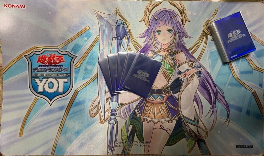 遊戯王 星杯の神子イヴ プレイマット