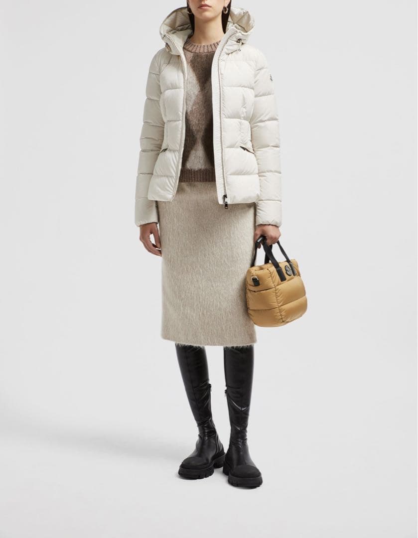 モンクレール AVOCE