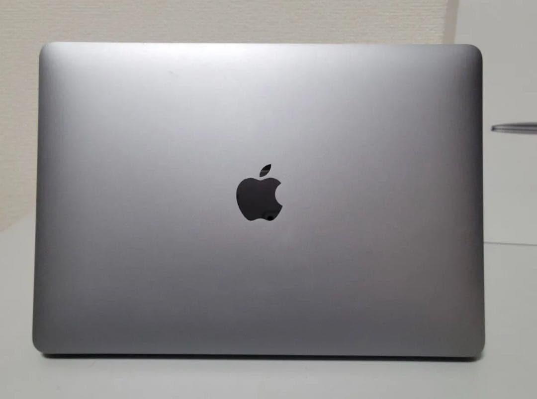 MacBook Air2019 【充放電24回】