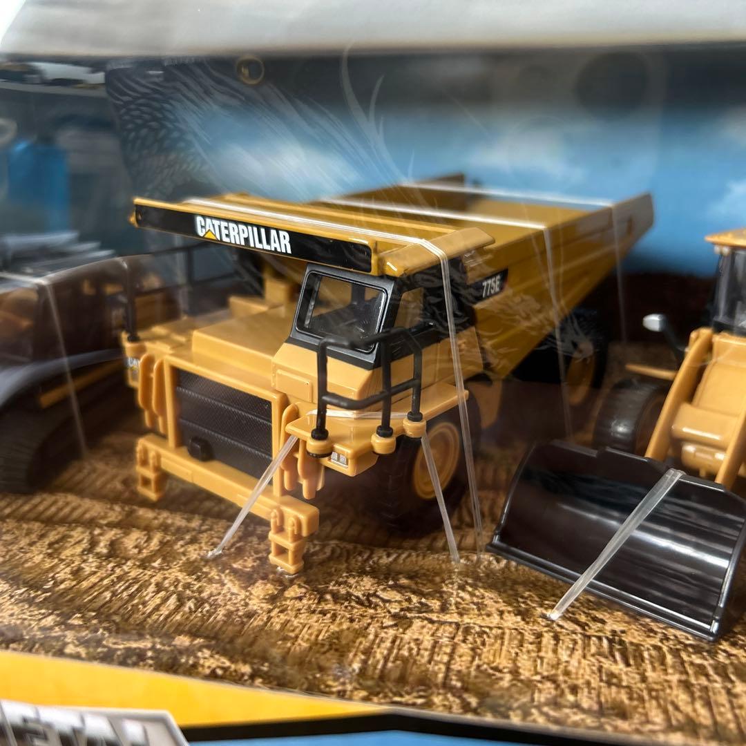 CAT 1/64 ダイキャスト 4個セット - メルカリ