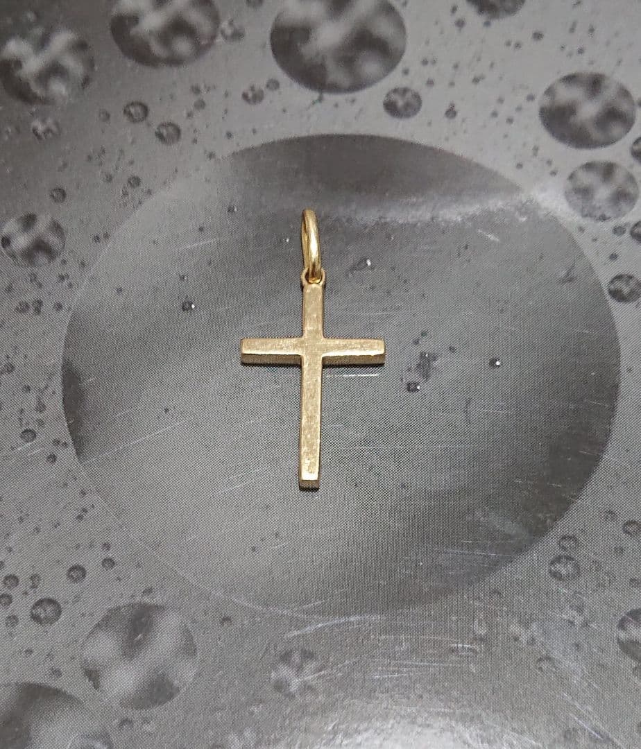 アヴァランチ　10K イエローゴールド　クロスペンダント　アバランチ　K10