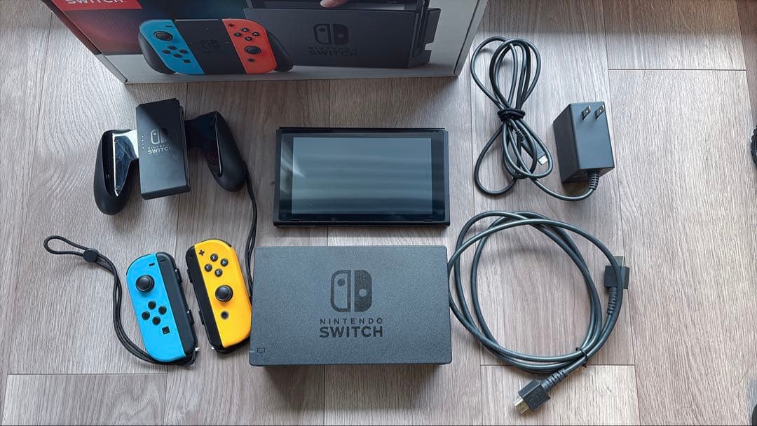 Nintendo Switch 本体 ＋ MicroSD(32GB)付