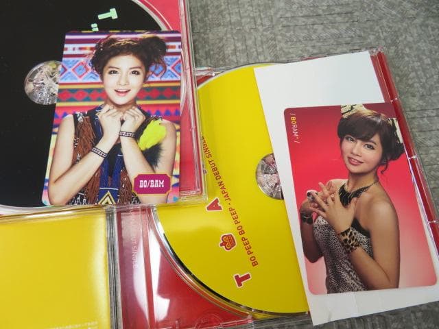 n*s様 （8AA3228）T-ARA　CD・DVDまとめて24点　サイン入り