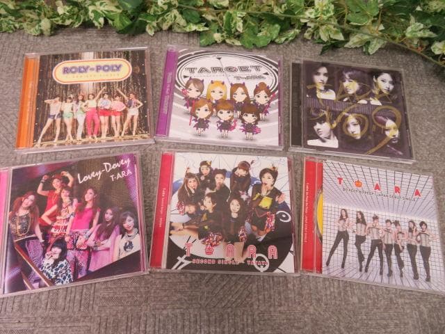 n*s様 （8AA3228）T-ARA　CD・DVDまとめて24点　サイン入り
