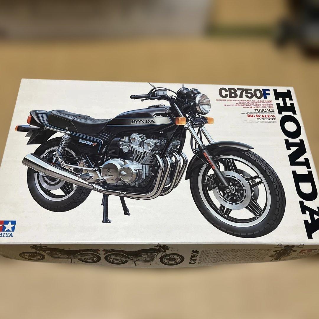 TAMIYA 1:6 ホンダ CB750F プラモデル