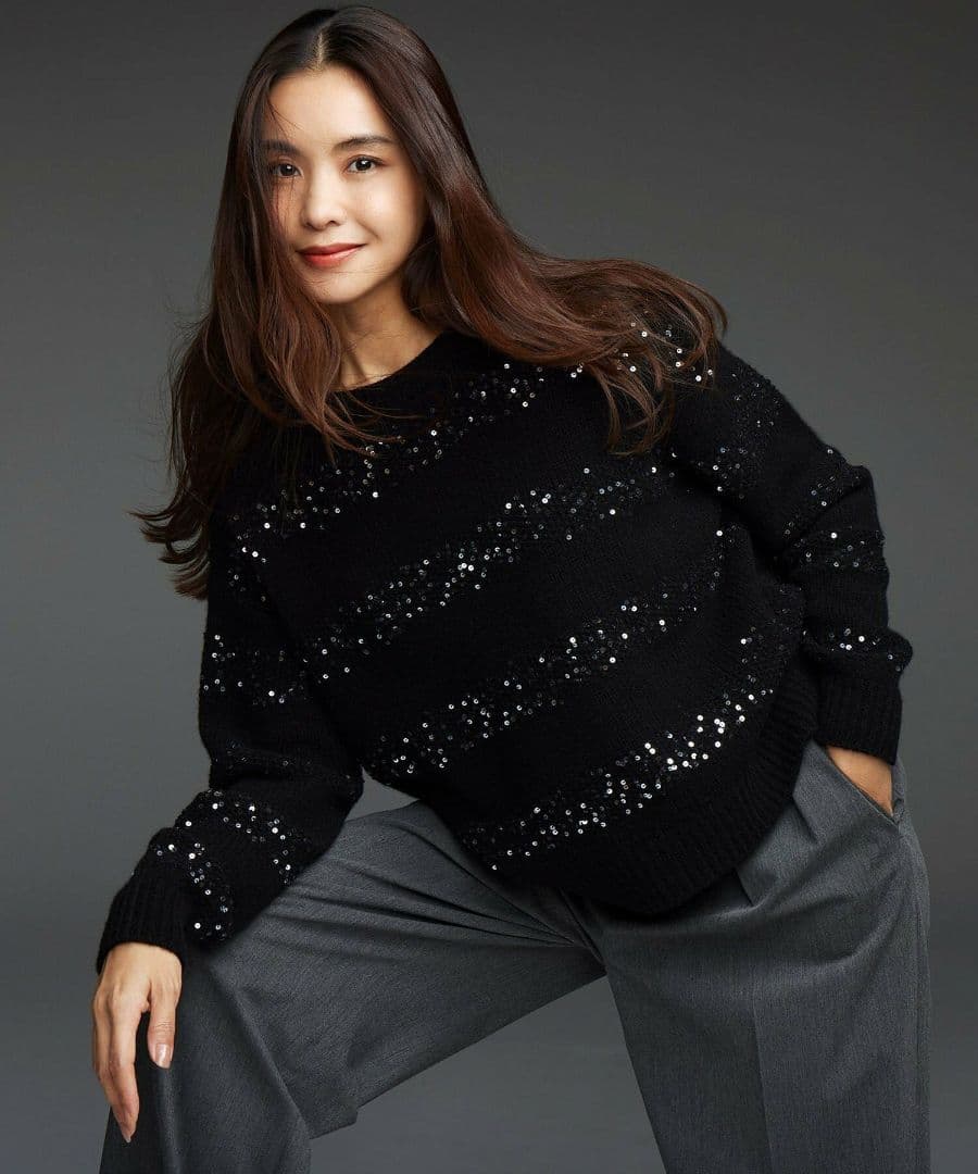【滝沢眞規子さん着用/一部店舗限定】スパングルボーダー ニット