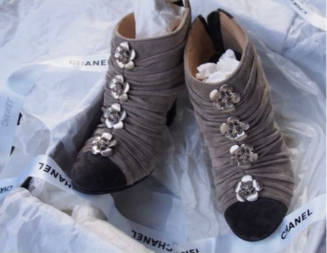 ★ CHANEL シャネル　グレー ラッフルブーティ★美品★