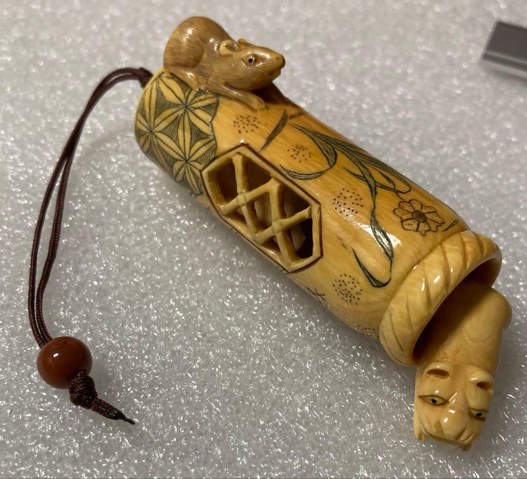 極上　天然素材　猫鼠彫刻　根付　提げ物　置物