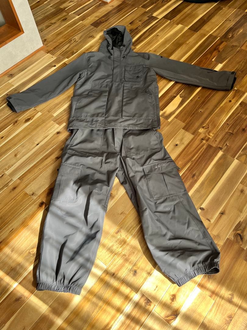 早い者勝ち！最終価格10/31まで！ ベスプ　上下セット　上L 下XL おまけ有