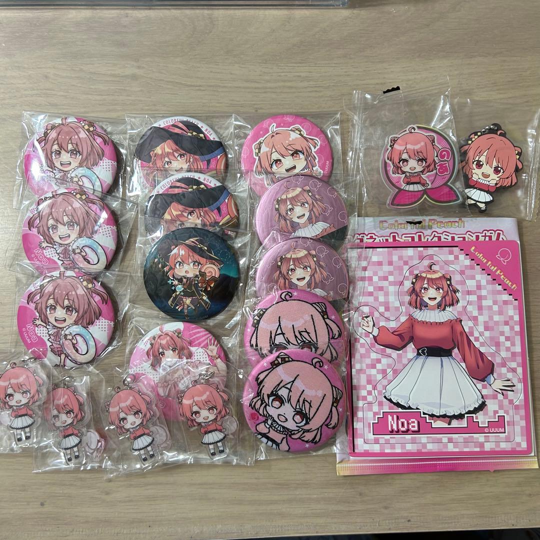 カラフルピーチ のあまとめ売り バラ売り可 缶バッチ - メルカリ