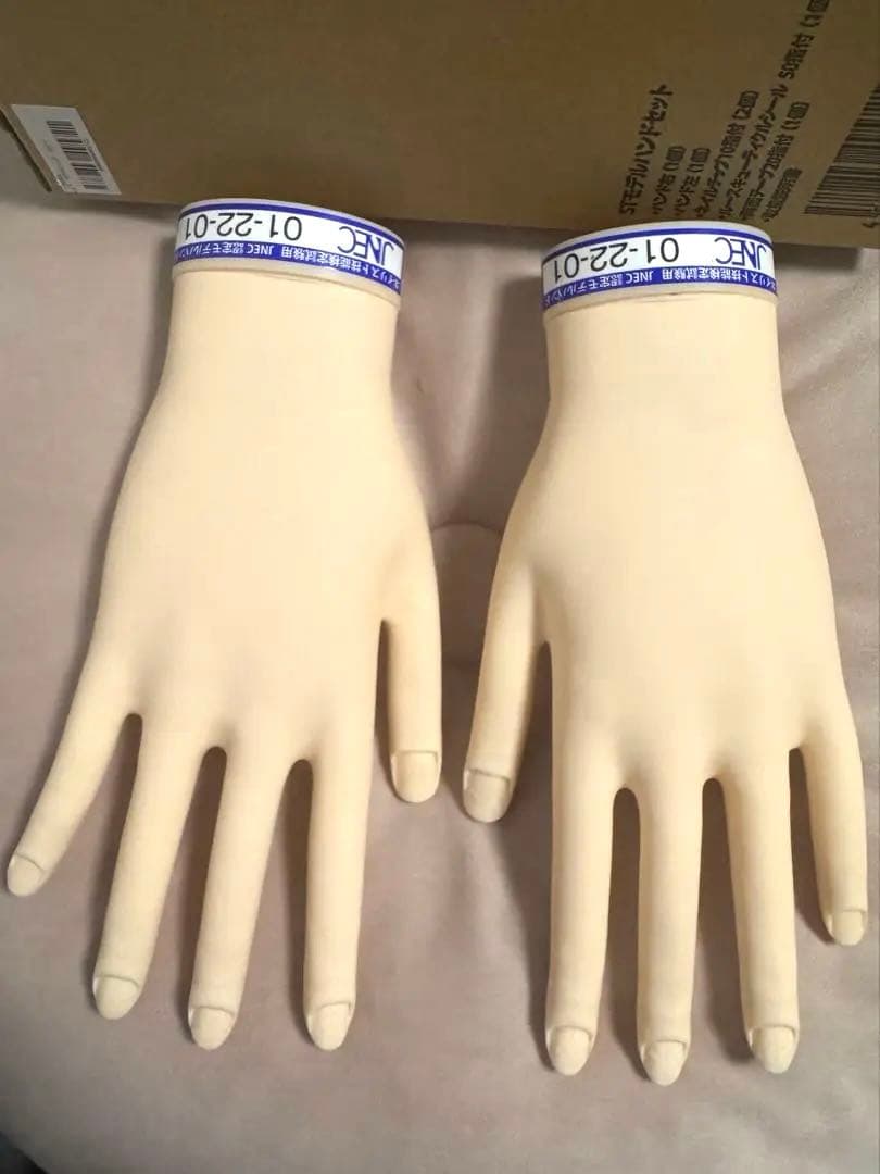 ネイリスト技能検定試験用　JNEC認定モデルハンド　チップ、シール付き