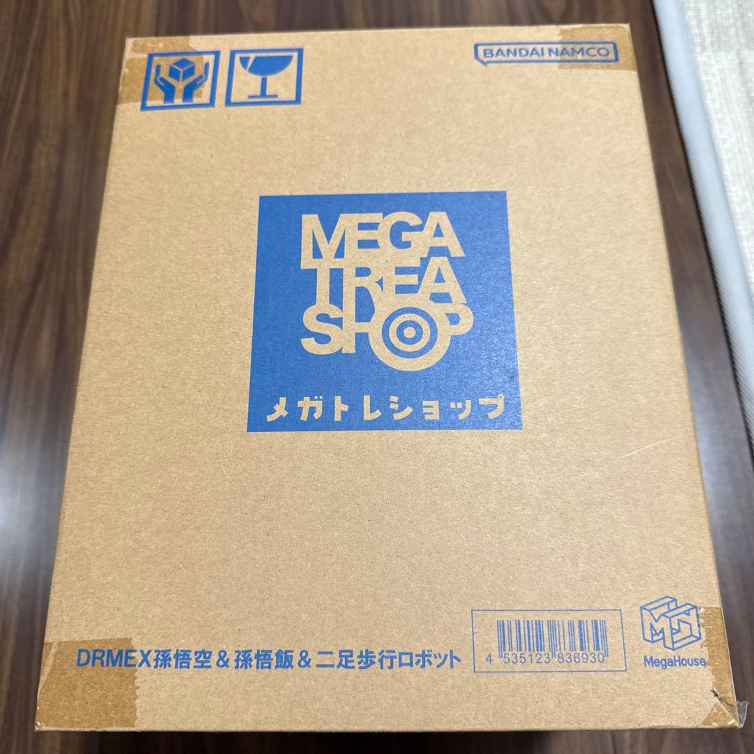 メガトレショップ　孫悟空&孫悟飯&二足歩行ロボット 開封動画】孫悟空&孫悟飯&二足歩行ロボットのフィギュアを開封