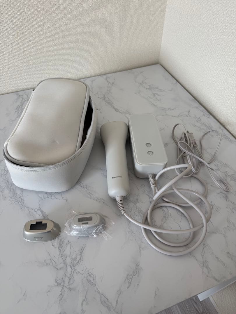 Panasonic 脱毛器 2つのアタッチメント付き