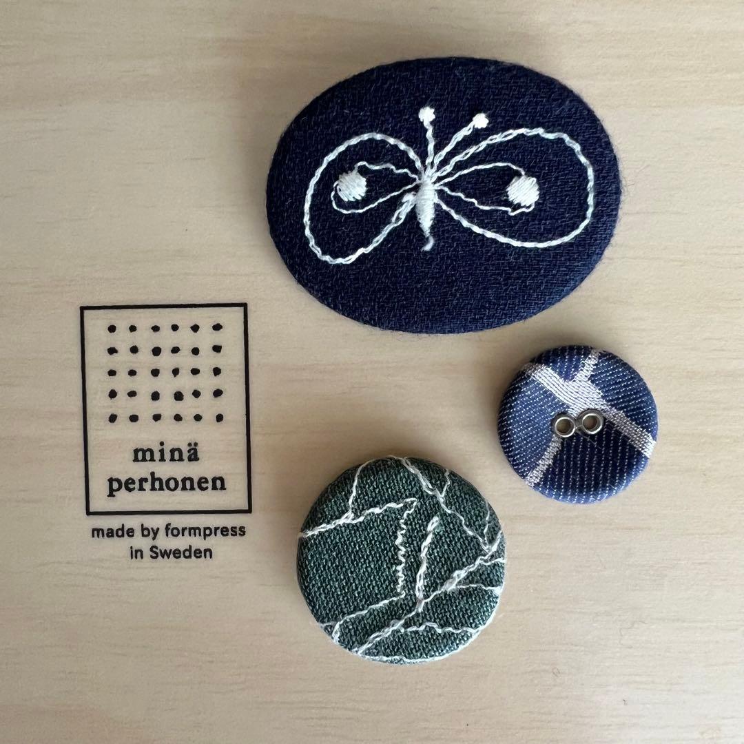新品】ミナペルホネン サンキューベリーバッジ（ブローチ）& ボタン 2
