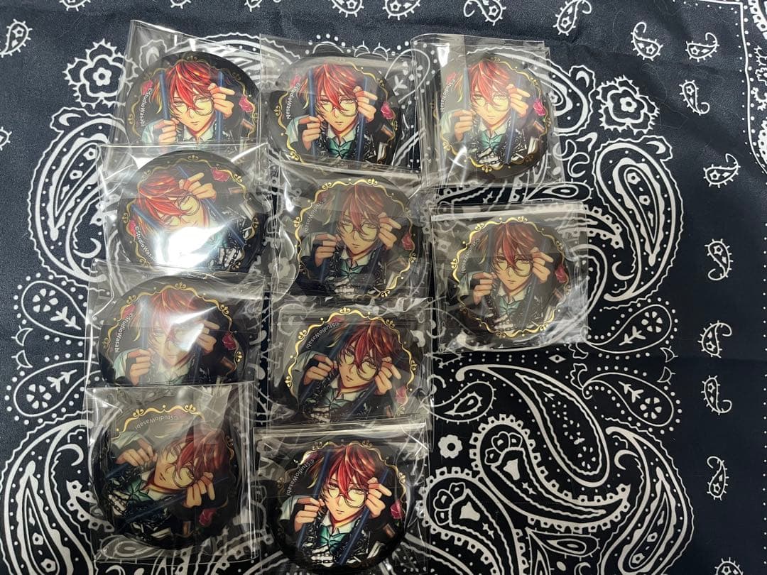 悪魔執事と黒い猫 あくねこ フェネス 4周年缶バッジ10個 - メルカリ