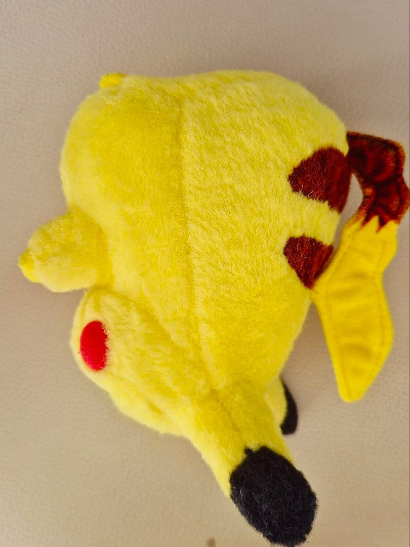 オークション】ポケモン ピカチュウ 初期 初代 レトロ TOMY ぬいぐるみ