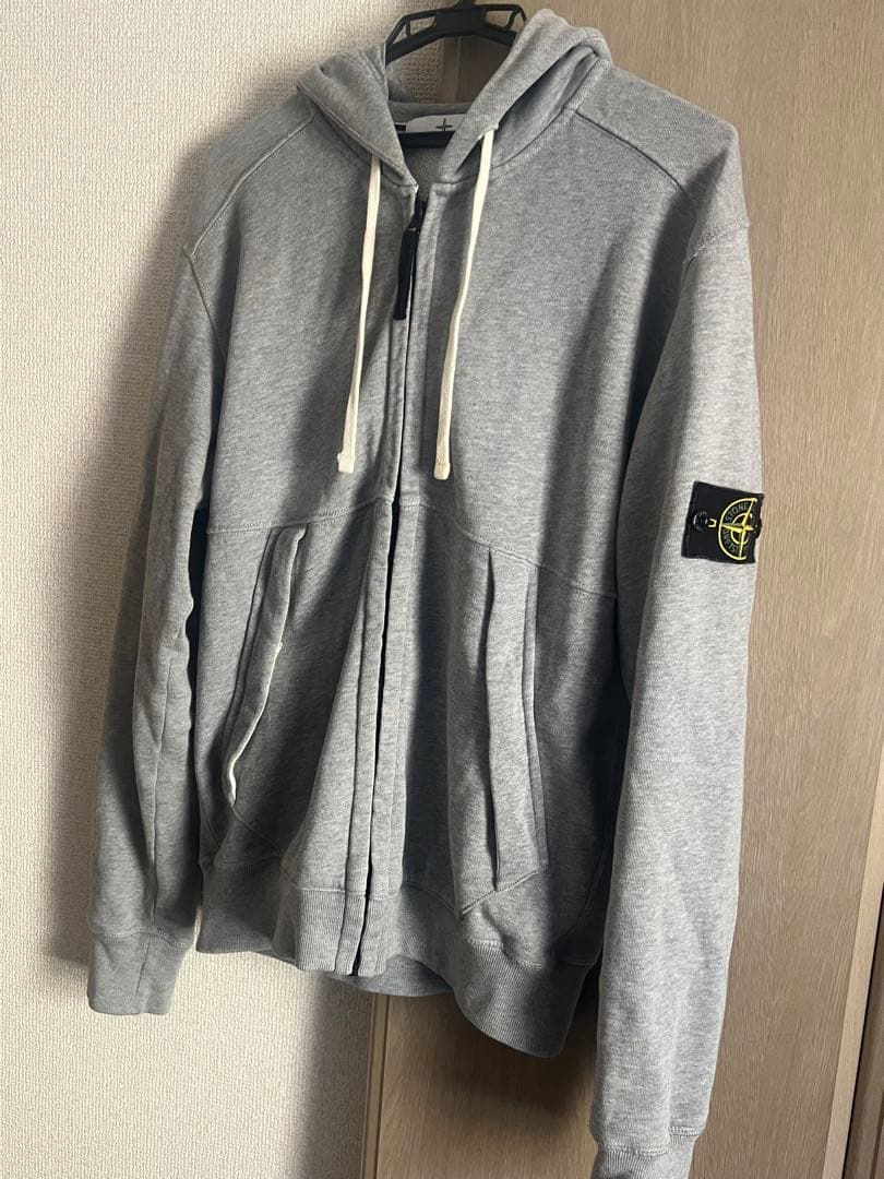 (当日または翌日配送)STONE  パーカー