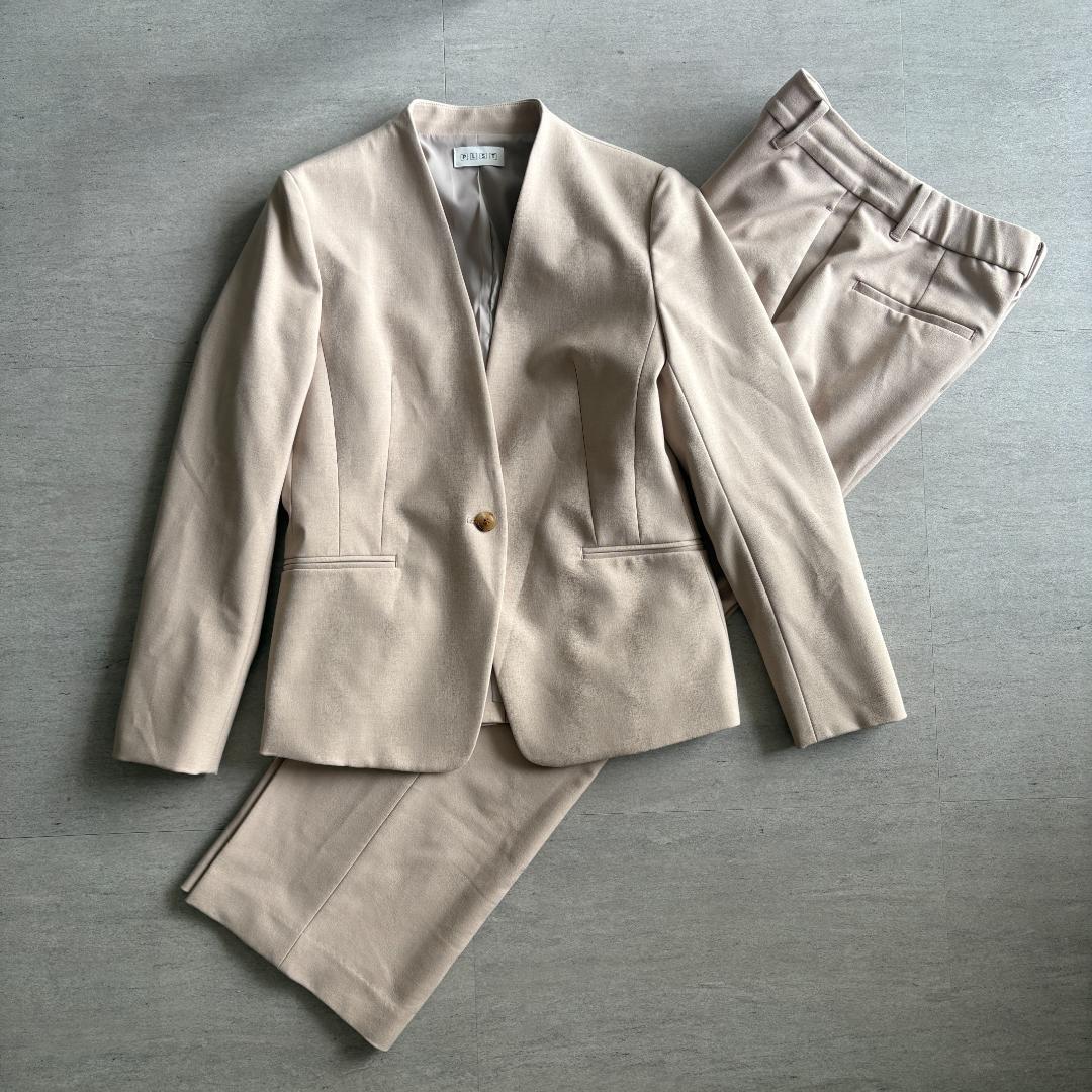 PLST プラステ ノーカラー スーツ セットアップ ベージュ Mサイズ