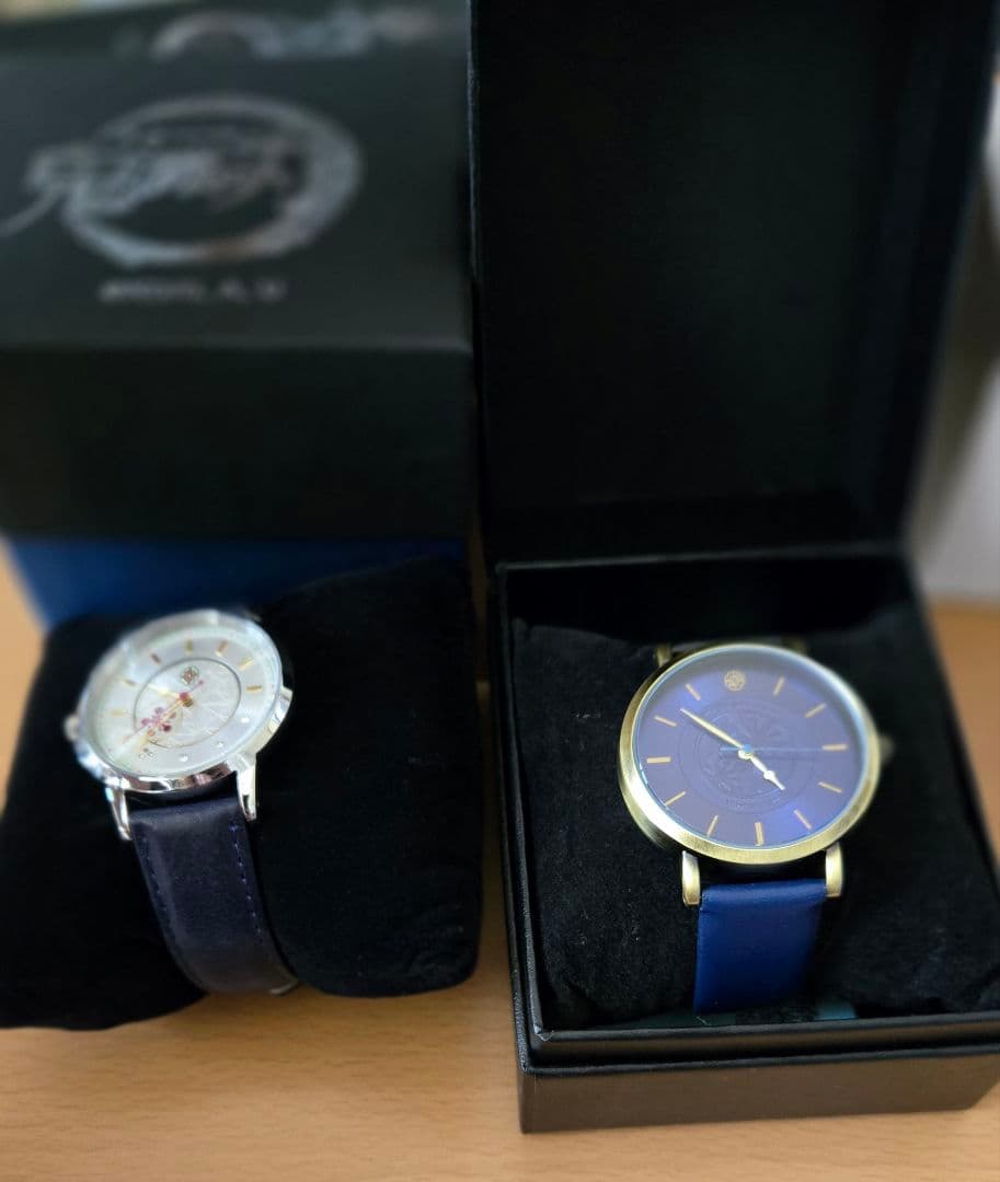 SuperGroupies×鬼滅の刃 　アルマビアンカ　宇髄天元モデル　腕時計