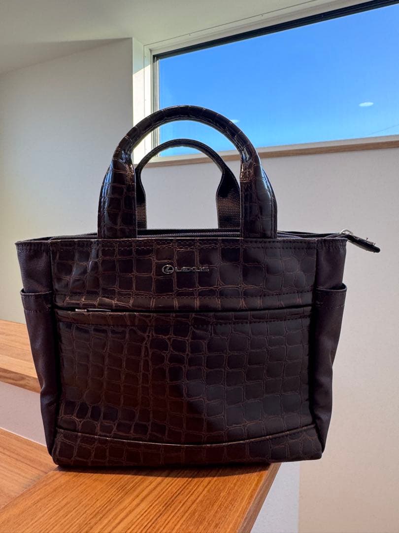 非売品　レクサストートバック ラウンドバッグ クロコ型
