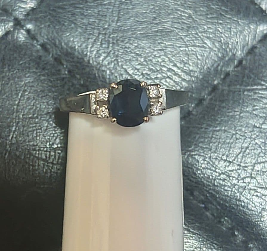 ネイビーサファイア ダイヤモンド リング