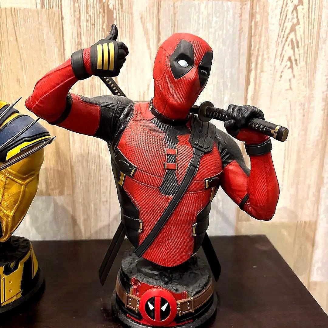 デッドプール ウルヴァリン スタチュー Happyくじ - メルカリ