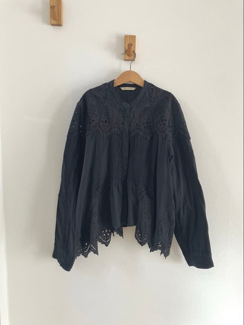 カレンソロジー　レースブラウス　ブラック