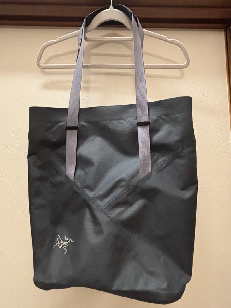 Arc'teryx トートバッグ