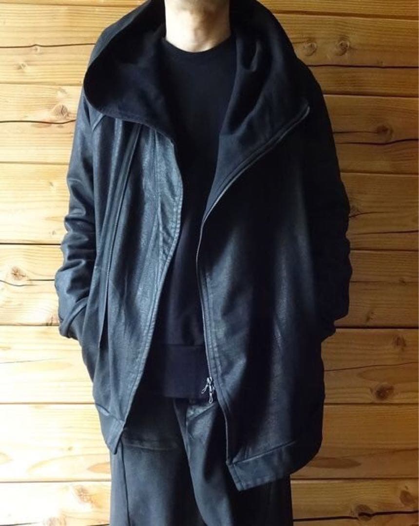 【ユリウスJULIUS APCLPSジオメトリックコーティングパーカーサイズ1】