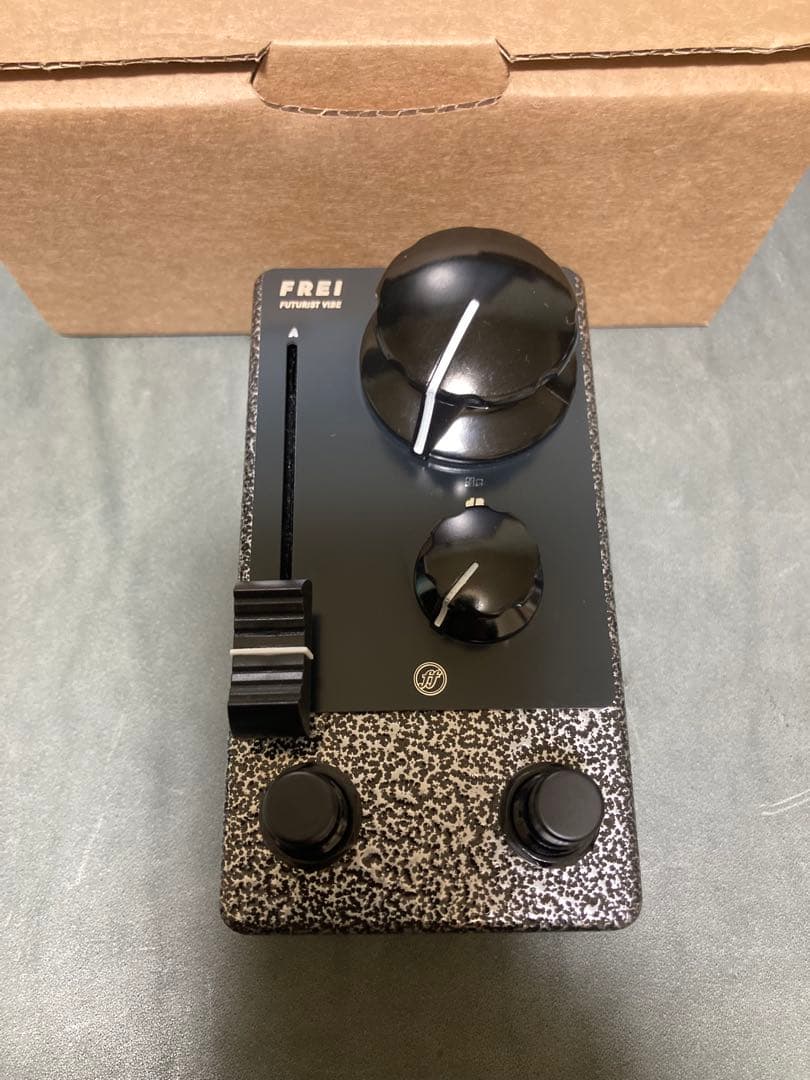 ギター Fjord Fuzz Frei