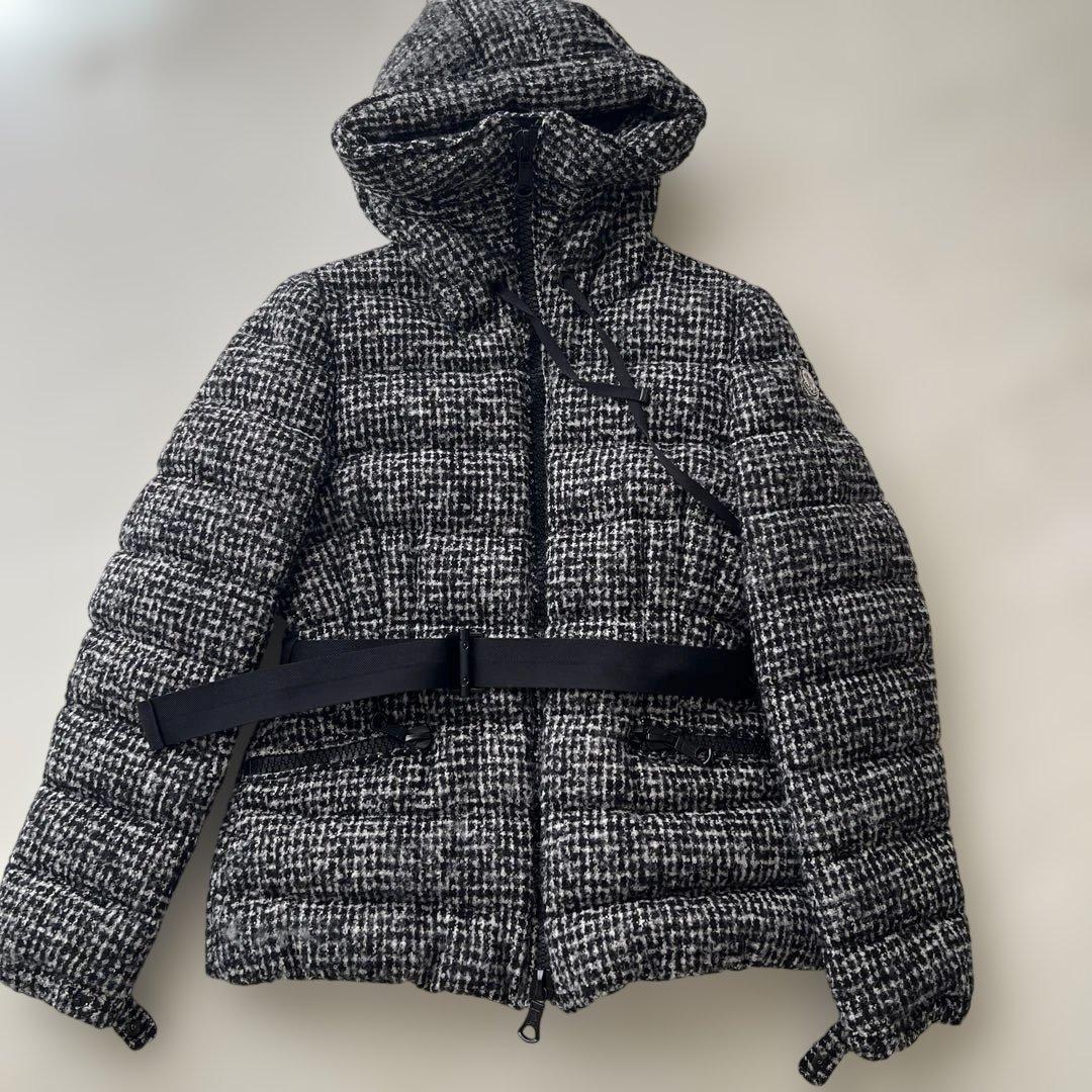 モンクレールツイードダウンジャケット⭐︎ MONCLER/モンクレール】からツイードダウンジャケット入荷です