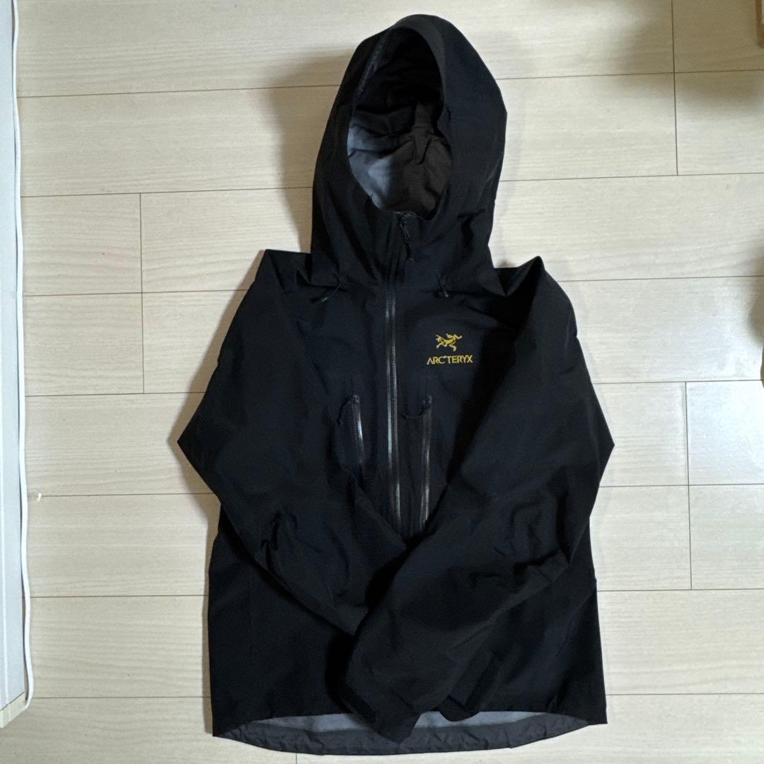 ARC'TERYX ALPHA SV 24K Black カナダ製 Lサイズ